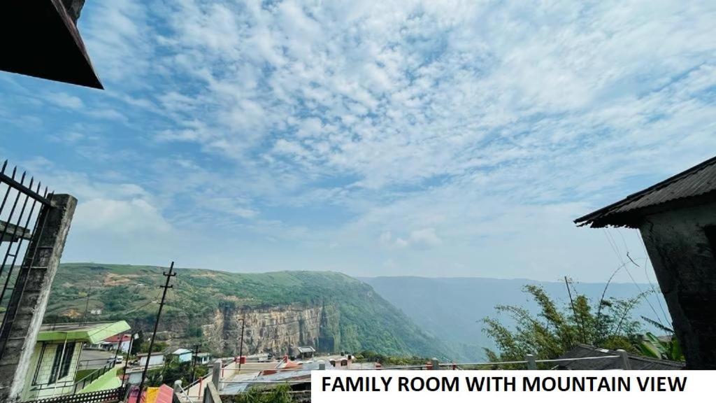 Odyssey'S Pateng Homestay, Cherrapunji Buitenkant foto